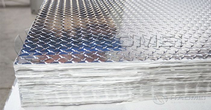 4x8 Sheet of 1/4 inch Aluminum Diamond Plate