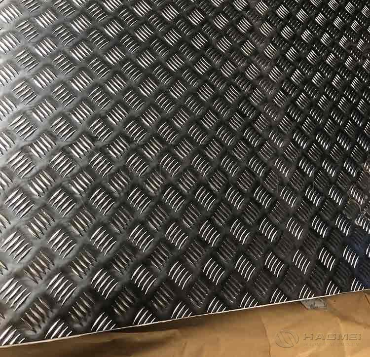 What Are Uses of Diamond Pattern Aluminum Sheet?